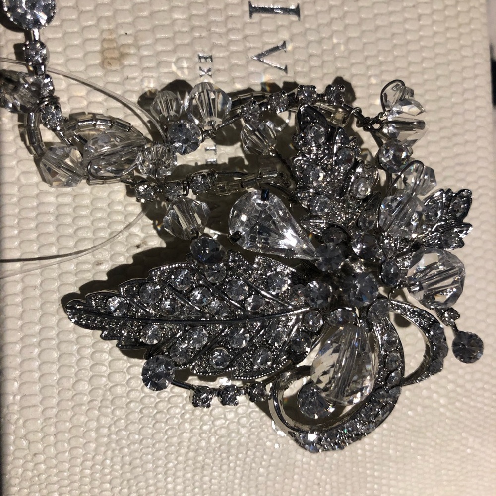 Intricate Silver Floral Hair Clip